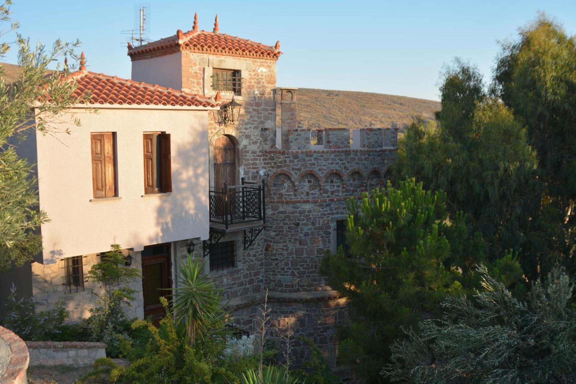 Lesvos Tower House Komninos Sígrion Eksteriør billede