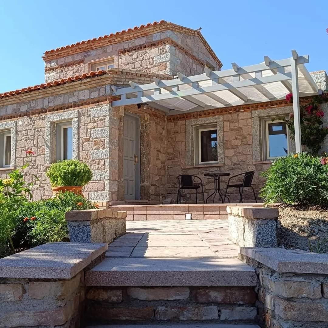Lesvos Tower House Komninos Sígrion Eksteriør billede