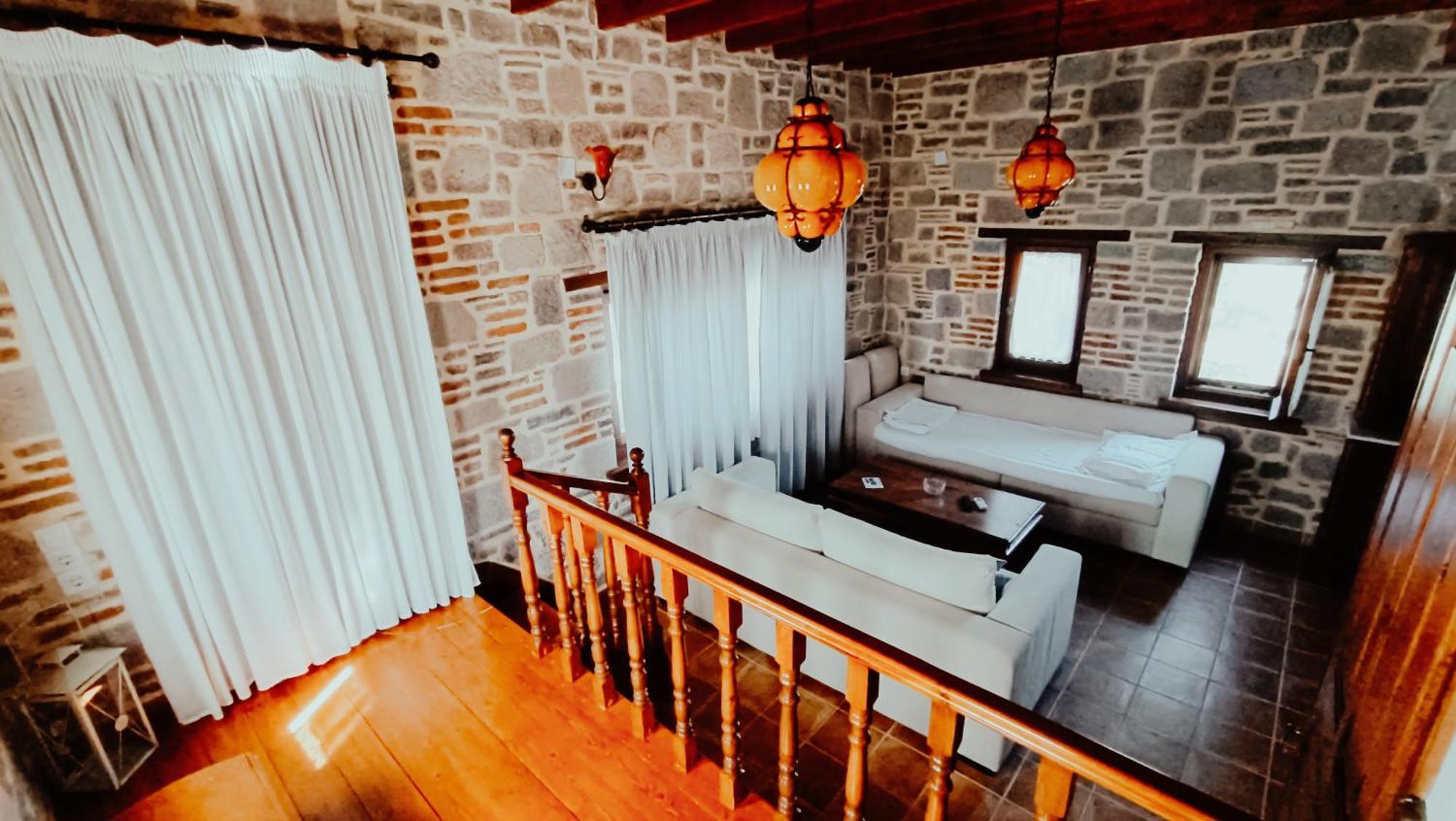 Lesvos Tower House Komninos Sígrion Eksteriør billede