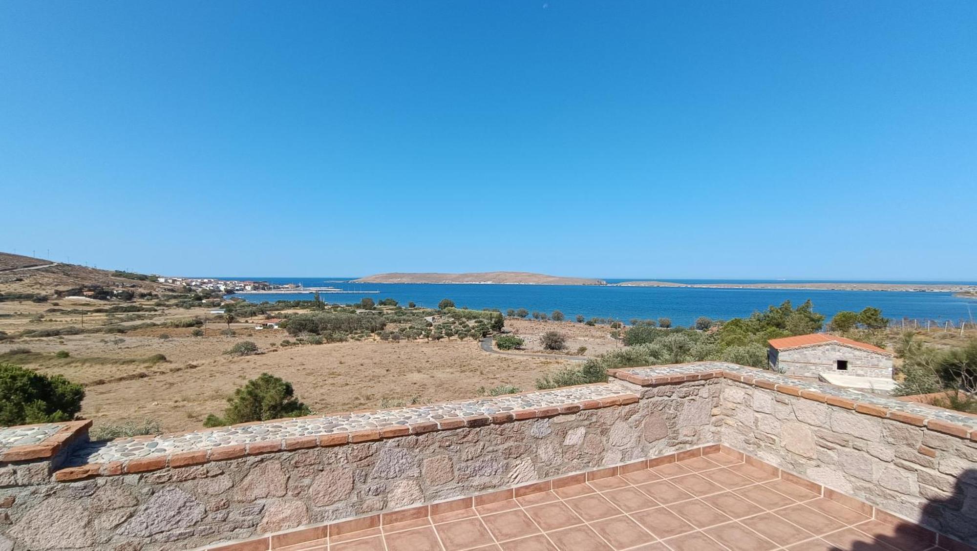 Lesvos Tower House Komninos Sígrion Eksteriør billede