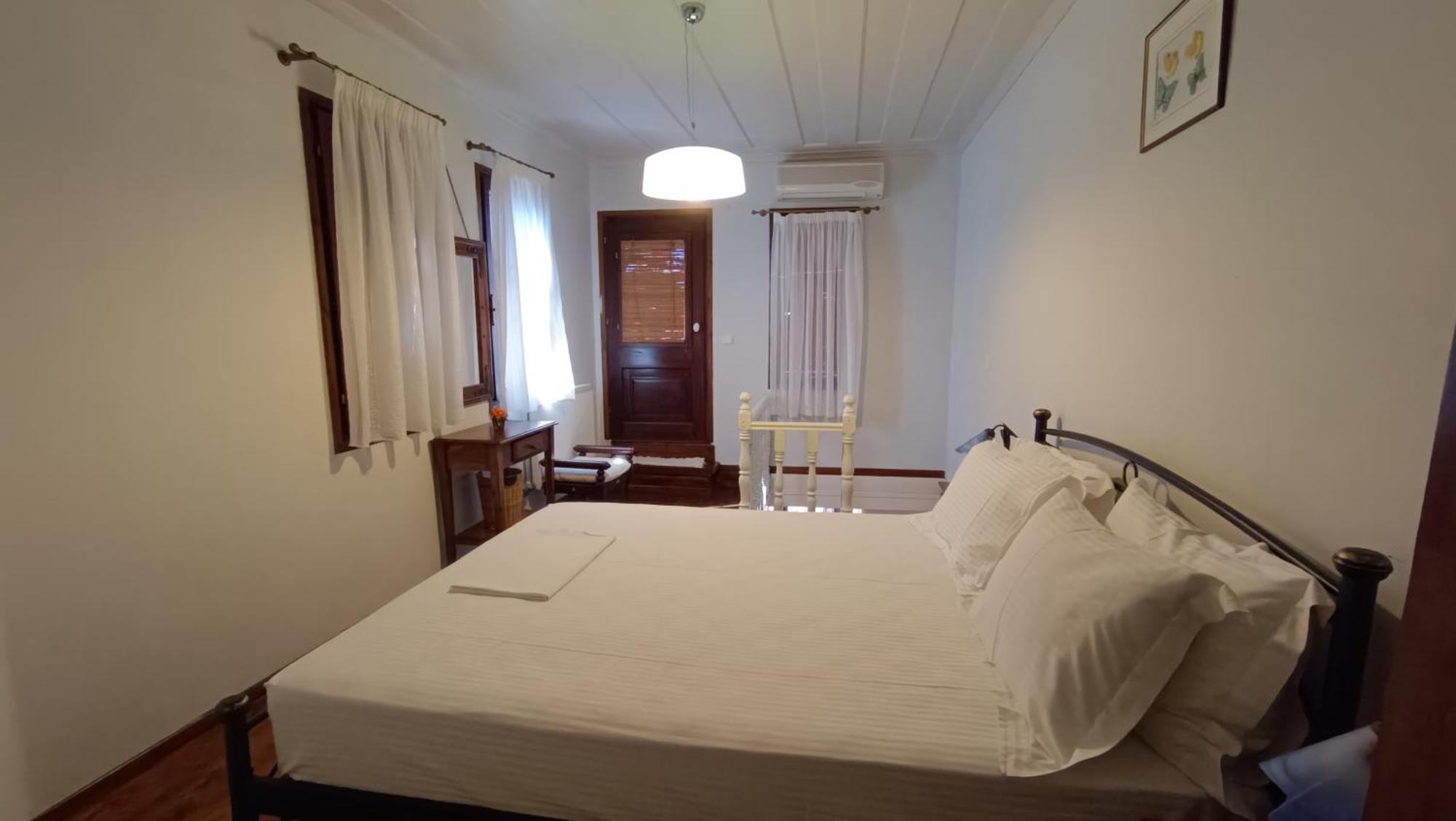 Lesvos Tower House Komninos Sígrion Eksteriør billede